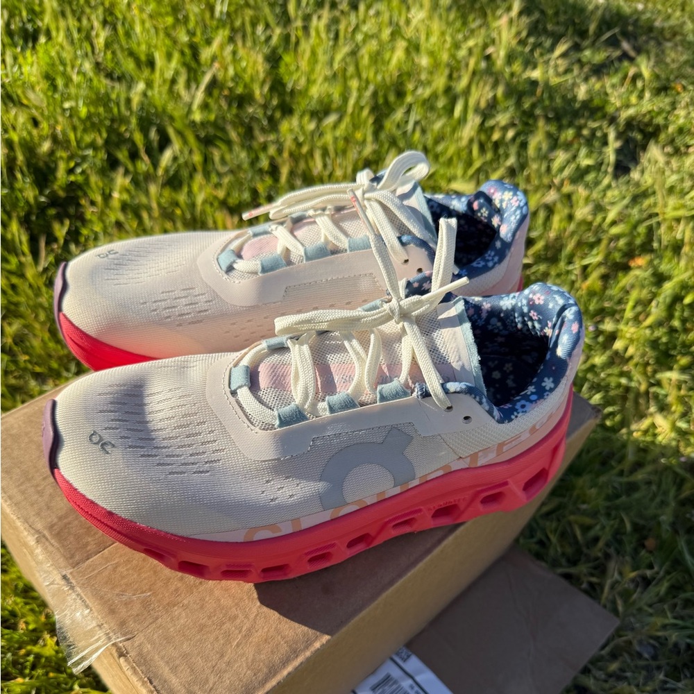 FP Movement x On Cloudmonster Sneakers - Picture 4 of 14